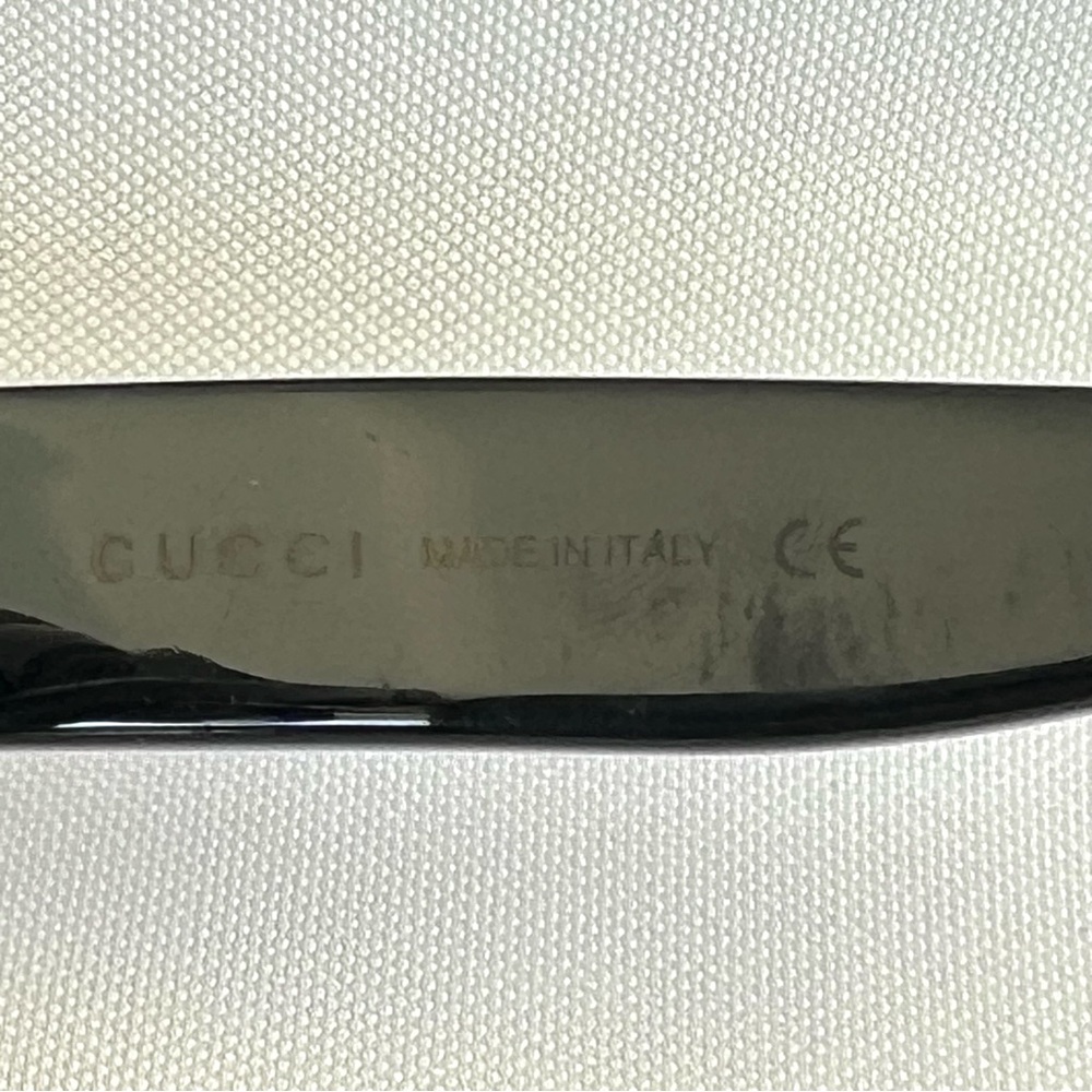 GUCCI Italy GG0327 S Cat Eye Gray Gradient Lens Black Frame Gold Logo Sunglasses - Picture 15 of 16